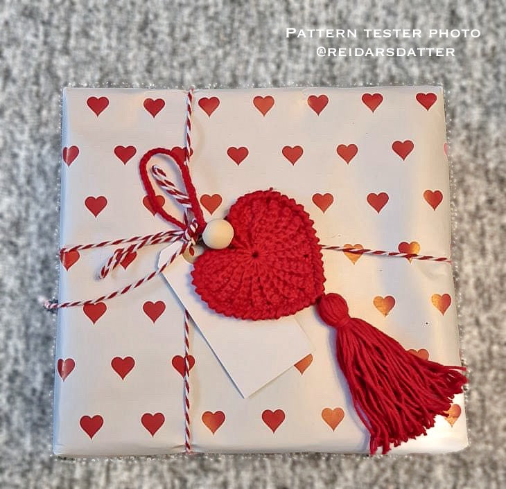 BUNDLE: Crochet heart "Frejdis" and "Freja" angels in 3 sizes