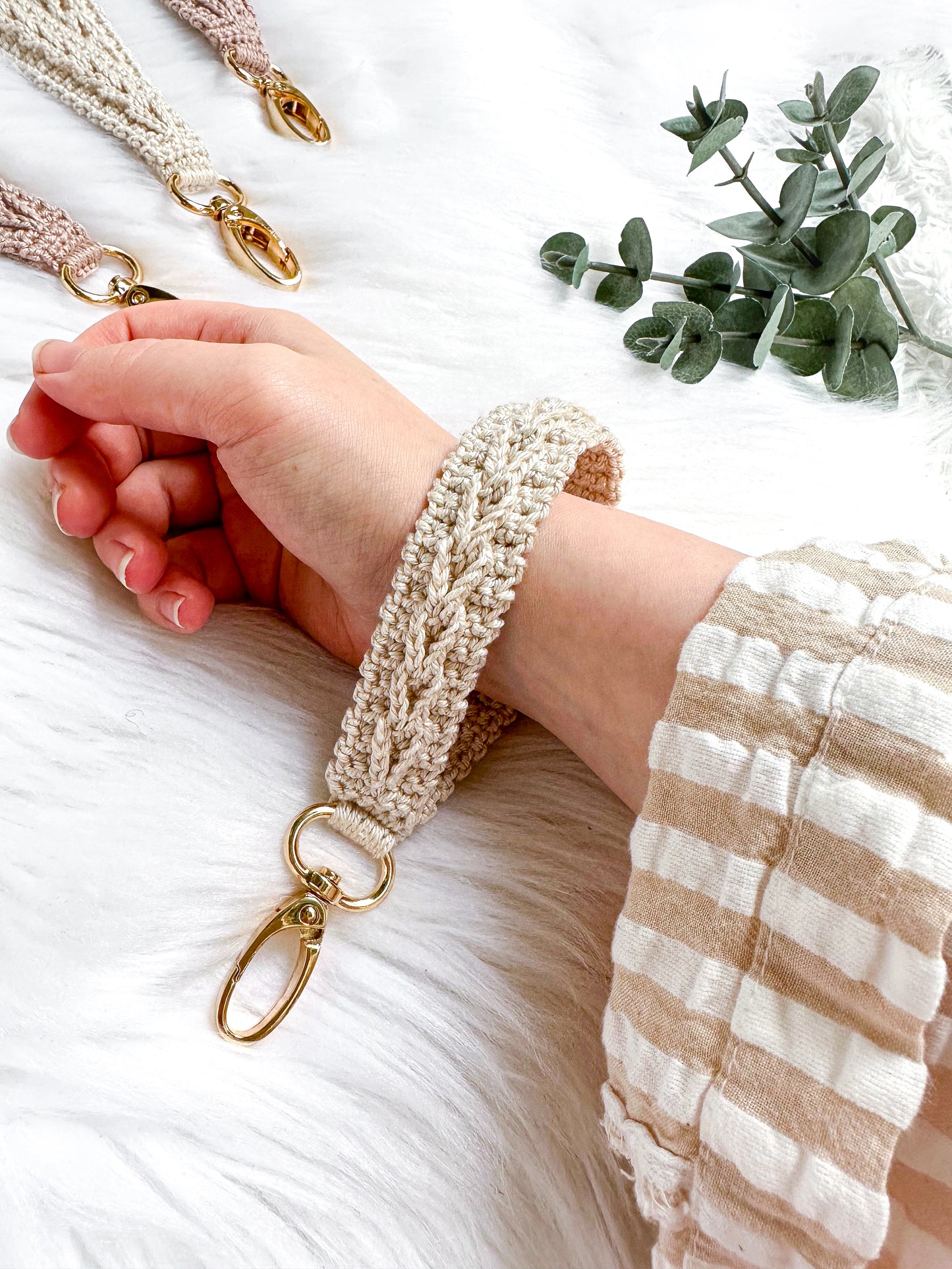 Virkat nyckelband "Sigrid" 3-i-1 (armband, halsband, tofs)