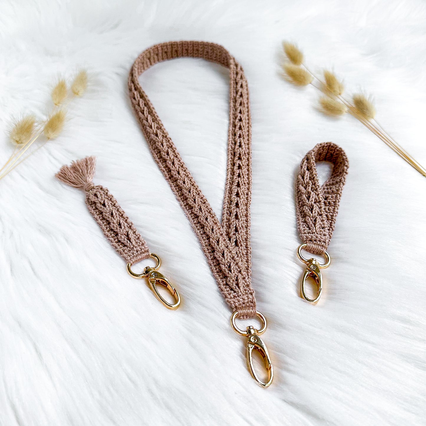 Virkat nyckelband "Sigrid" 3-i-1 (armband, halsband, tofs)