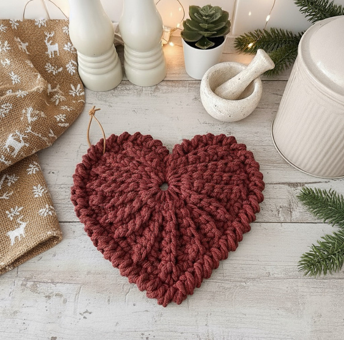 BUNDLE : Crochet heart, gnomes, trees, angels and round ornaments