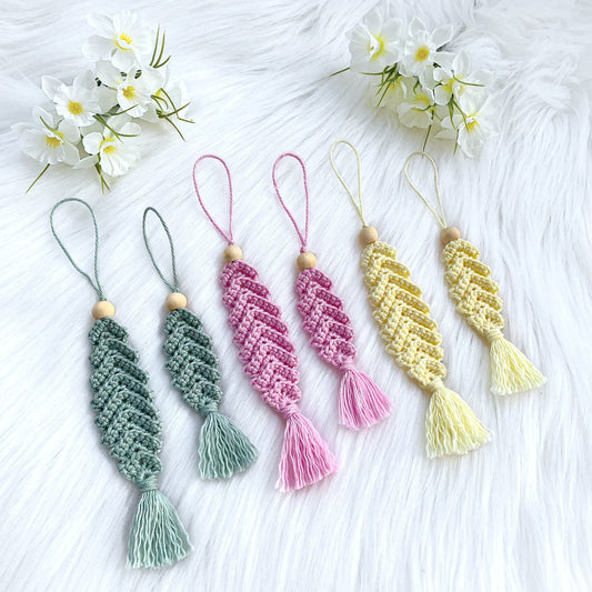 Crochet Easter feather decoration pattern with Scandinavian-inspired handmade spring decor.