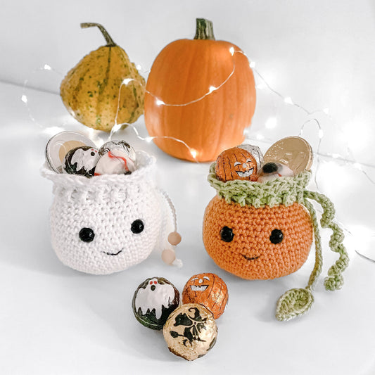 Crochet Halloween gift bag pattern with handmade seasonal styling and Scandinavian-inspired autumn decor.