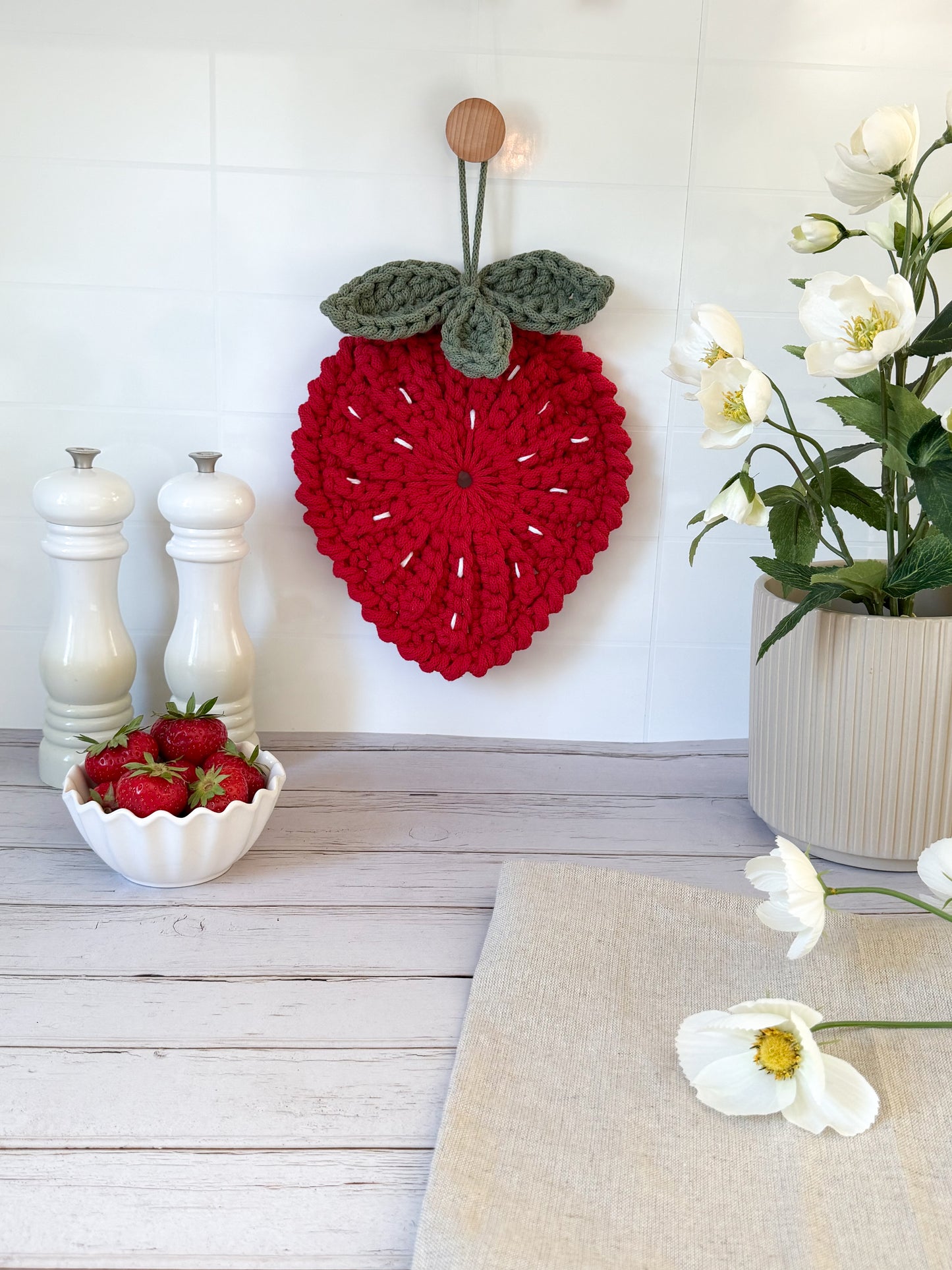 Crochet strawberry kitchen trivet decoration