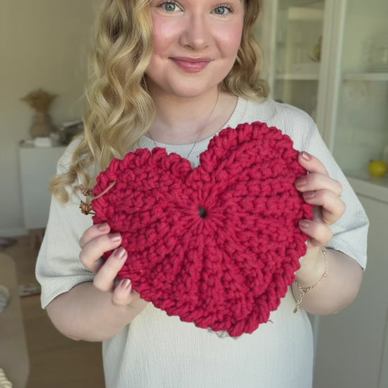 Crochet heart trivet pattern for modern Scandinavian home decor and handmade gifts.